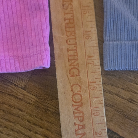 Ribbed Cropped Tank Tops - Pink & Gray - Picture 3 of 5